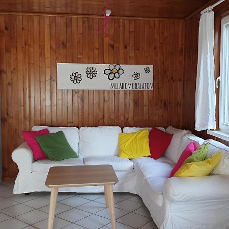 MiLa Home Balaton Balatonfůzfő Esterno foto